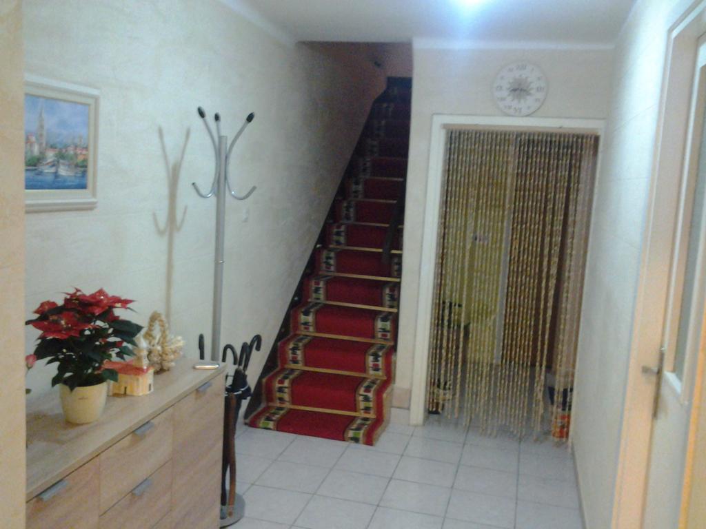 Guesthouse Jenny (Adults Only) Новалья Экстерьер фото