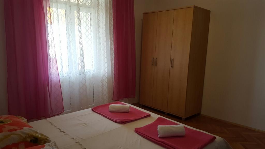 Guesthouse Jenny (Adults Only) Новалья Экстерьер фото